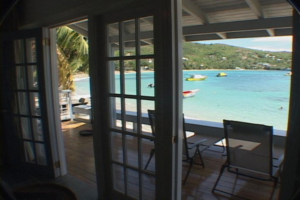 Bequia Beachfront Villa Hotel Friendship Eksteriør bilde